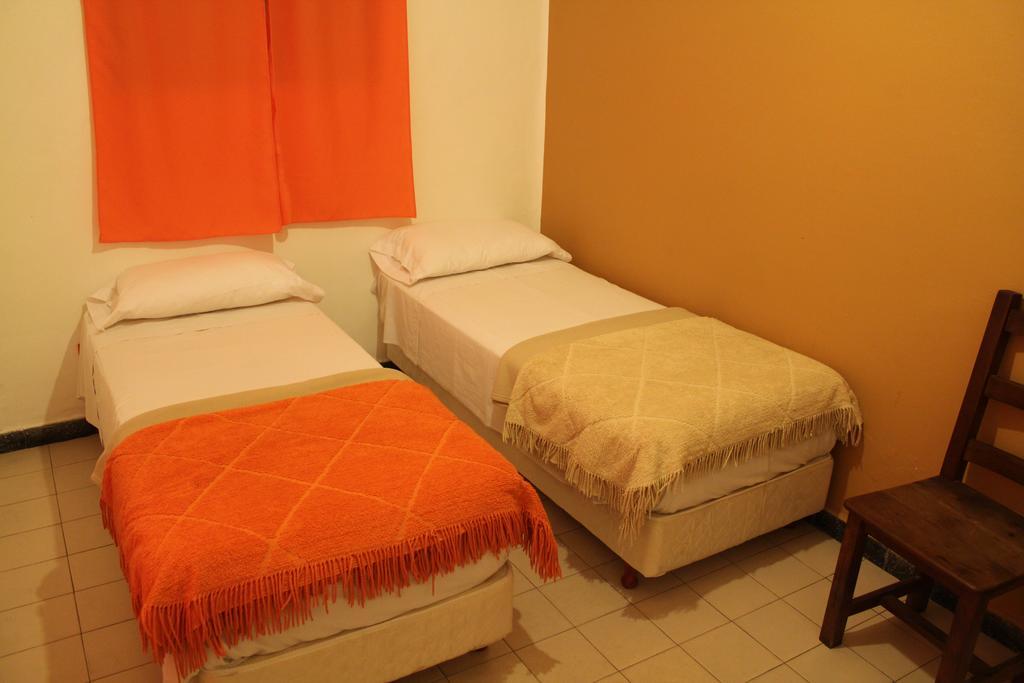Turning Point Hostel Córdoba Buitenkant foto