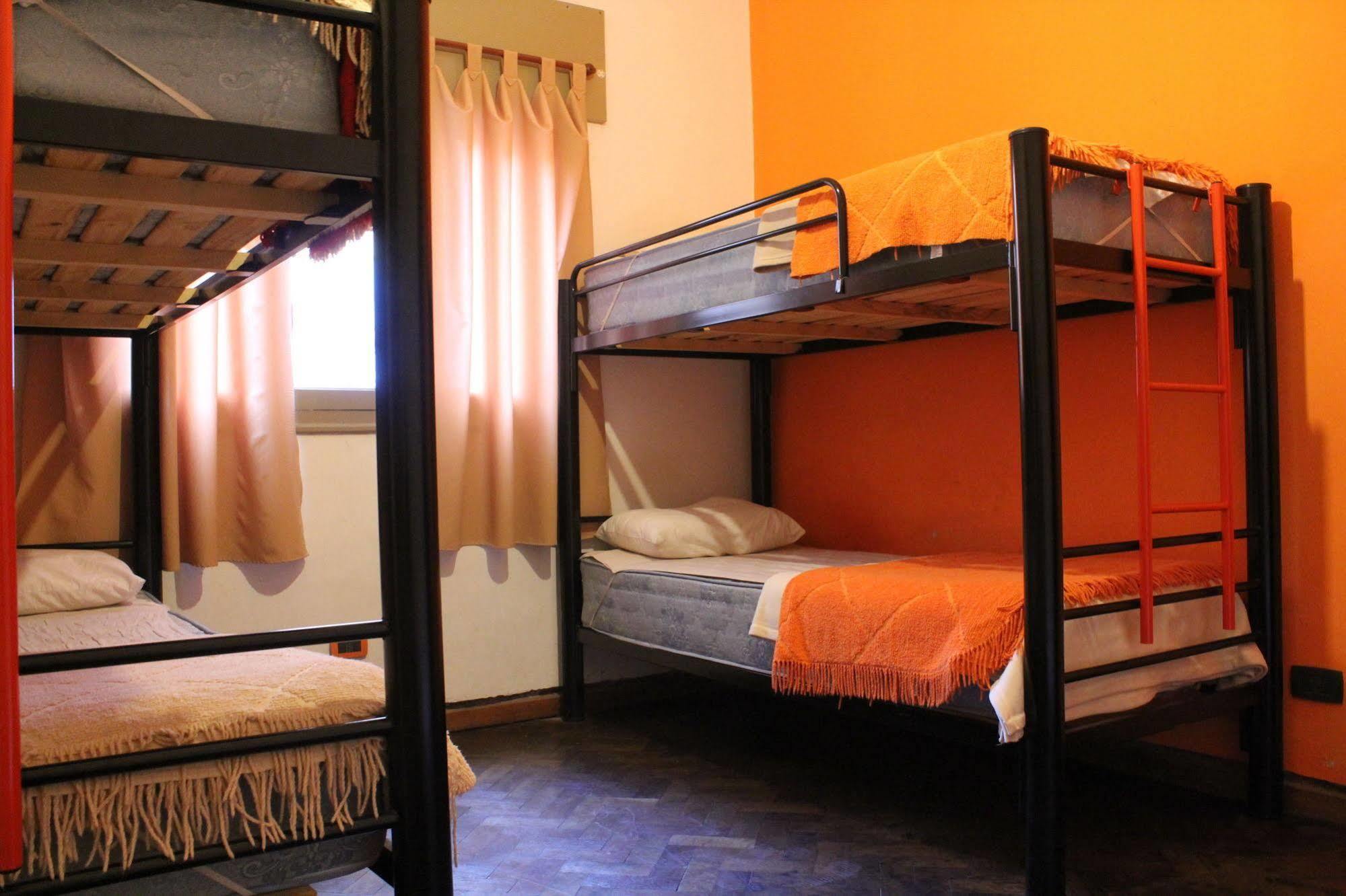 Turning Point Hostel Córdoba Buitenkant foto