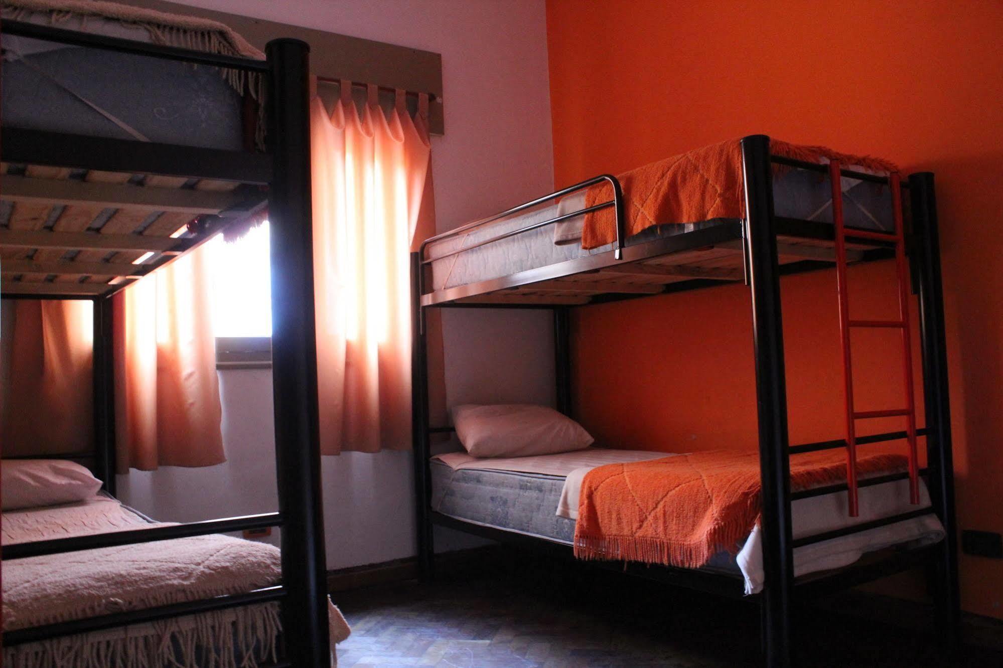 Turning Point Hostel Córdoba Buitenkant foto