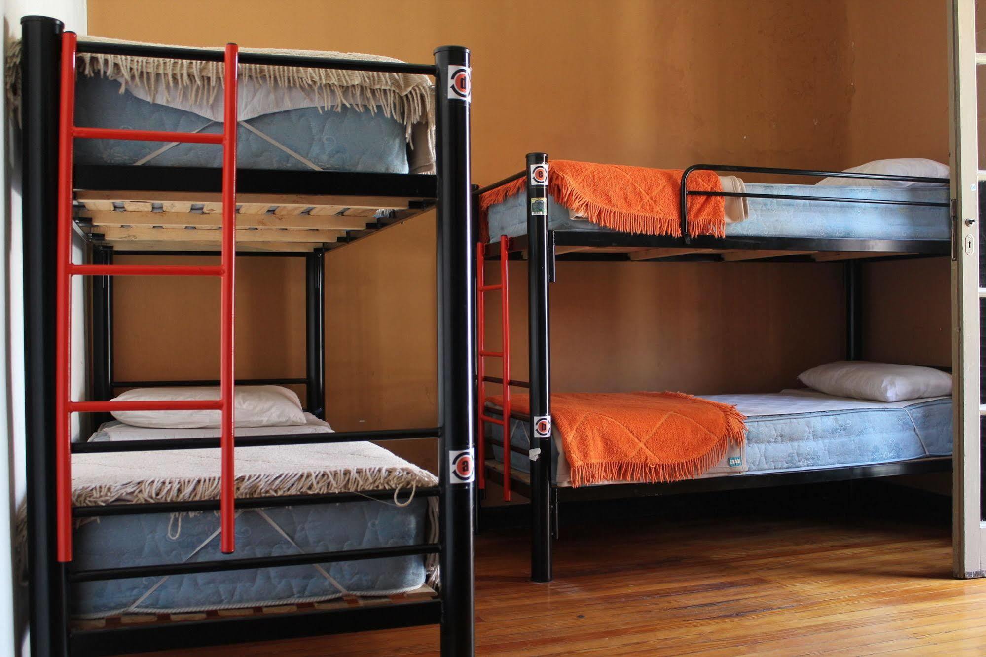 Turning Point Hostel Córdoba Buitenkant foto